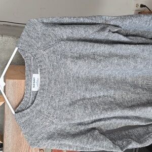 Old Navy Sweater